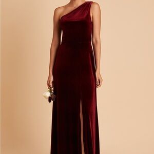 BirdGrey Elegant One-Shoulder Kira Velvet Cabernet Dress